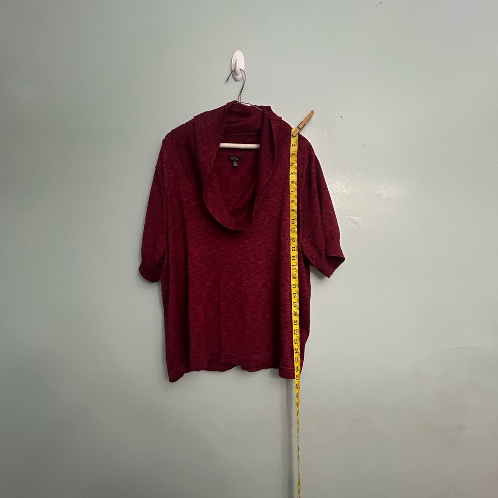 APT 9 sweater